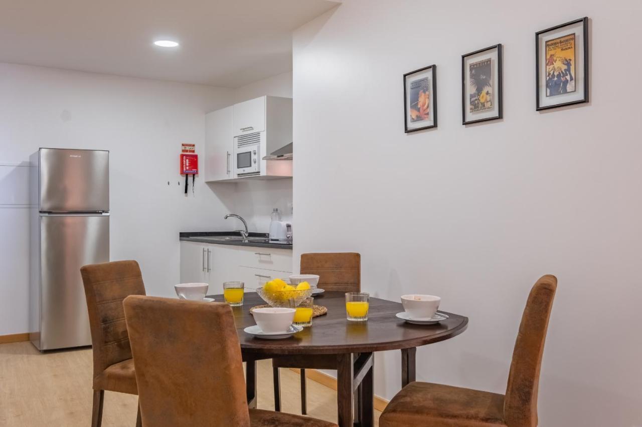 Ribeira Das Casas Apartments By Madeira Sun Travel フンシャル エクステリア 写真